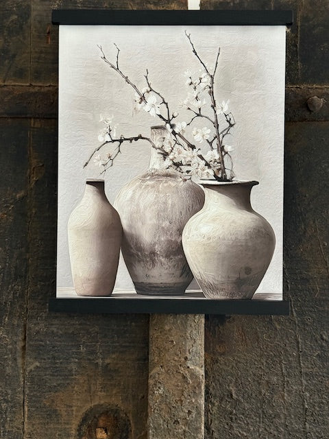Tuinposter - Drie potten met witte bloemen